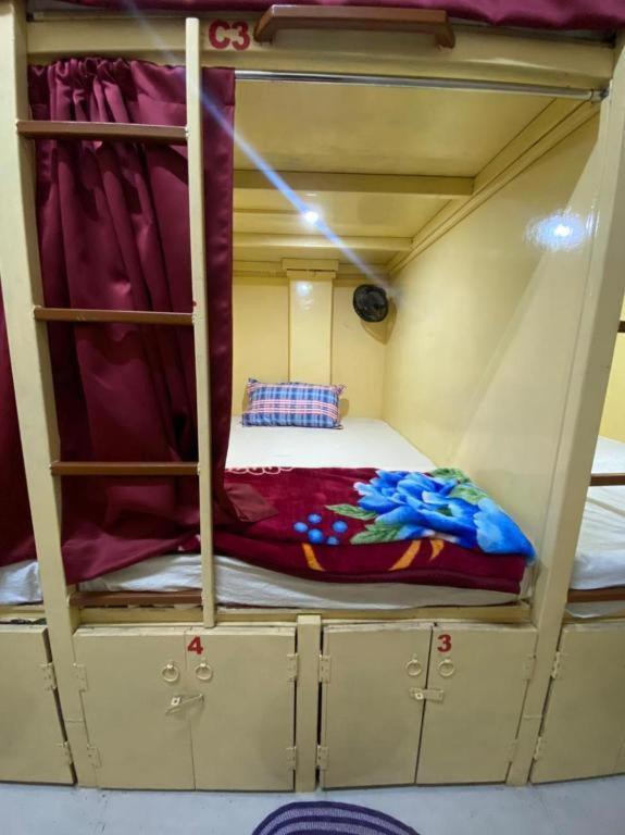 Namo Guest House Only For Indians Varanasi Eksteriør billede