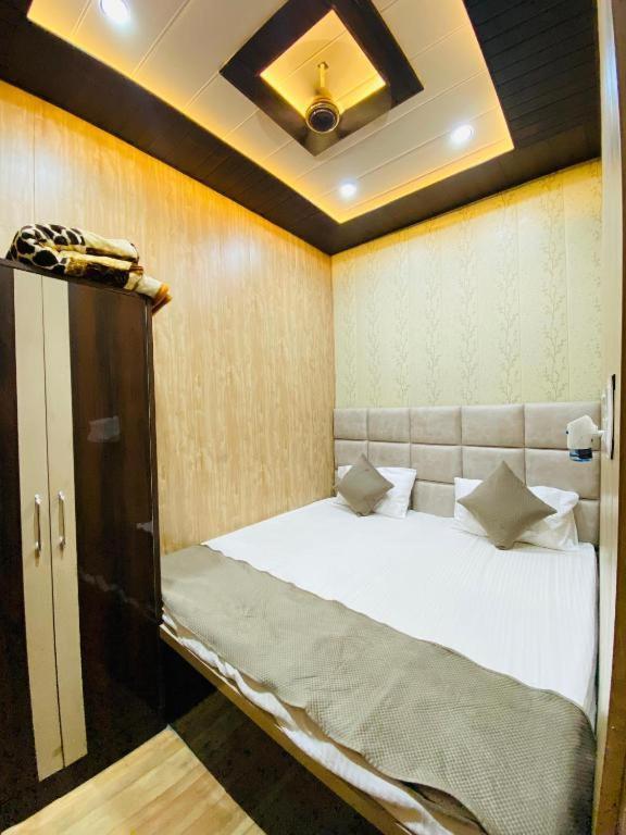 Namo Guest House Only For Indians Varanasi Eksteriør billede