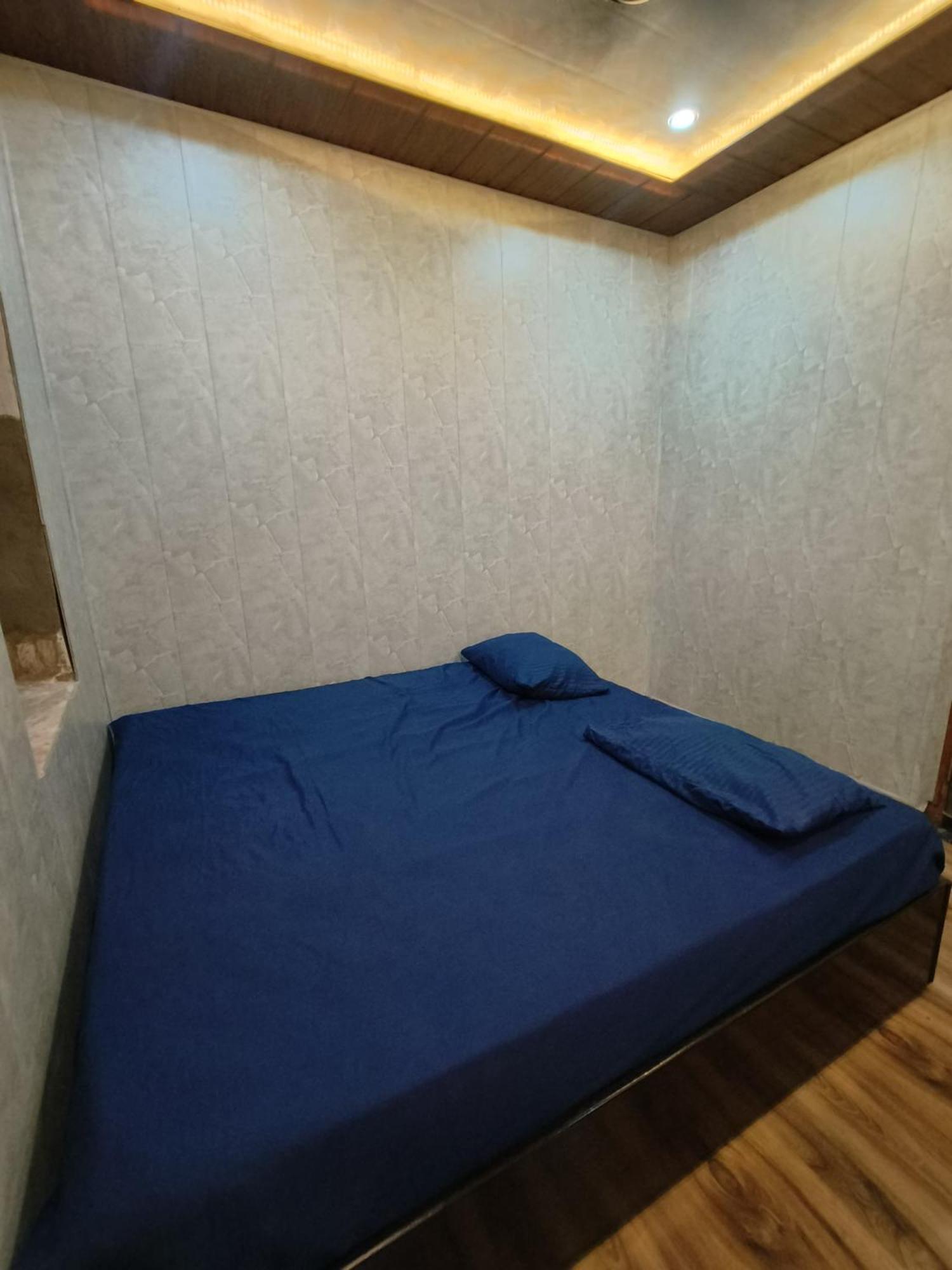 Namo Guest House Only For Indians Varanasi Eksteriør billede