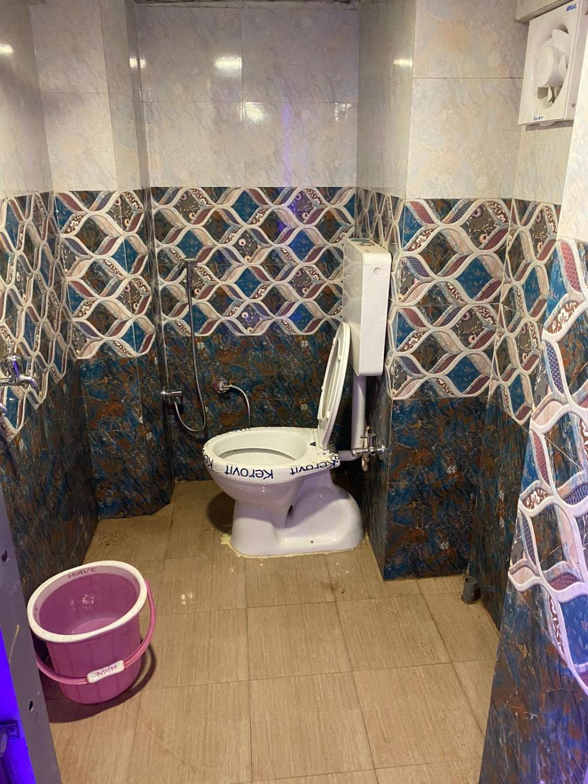 Namo Guest House Only For Indians Varanasi Eksteriør billede