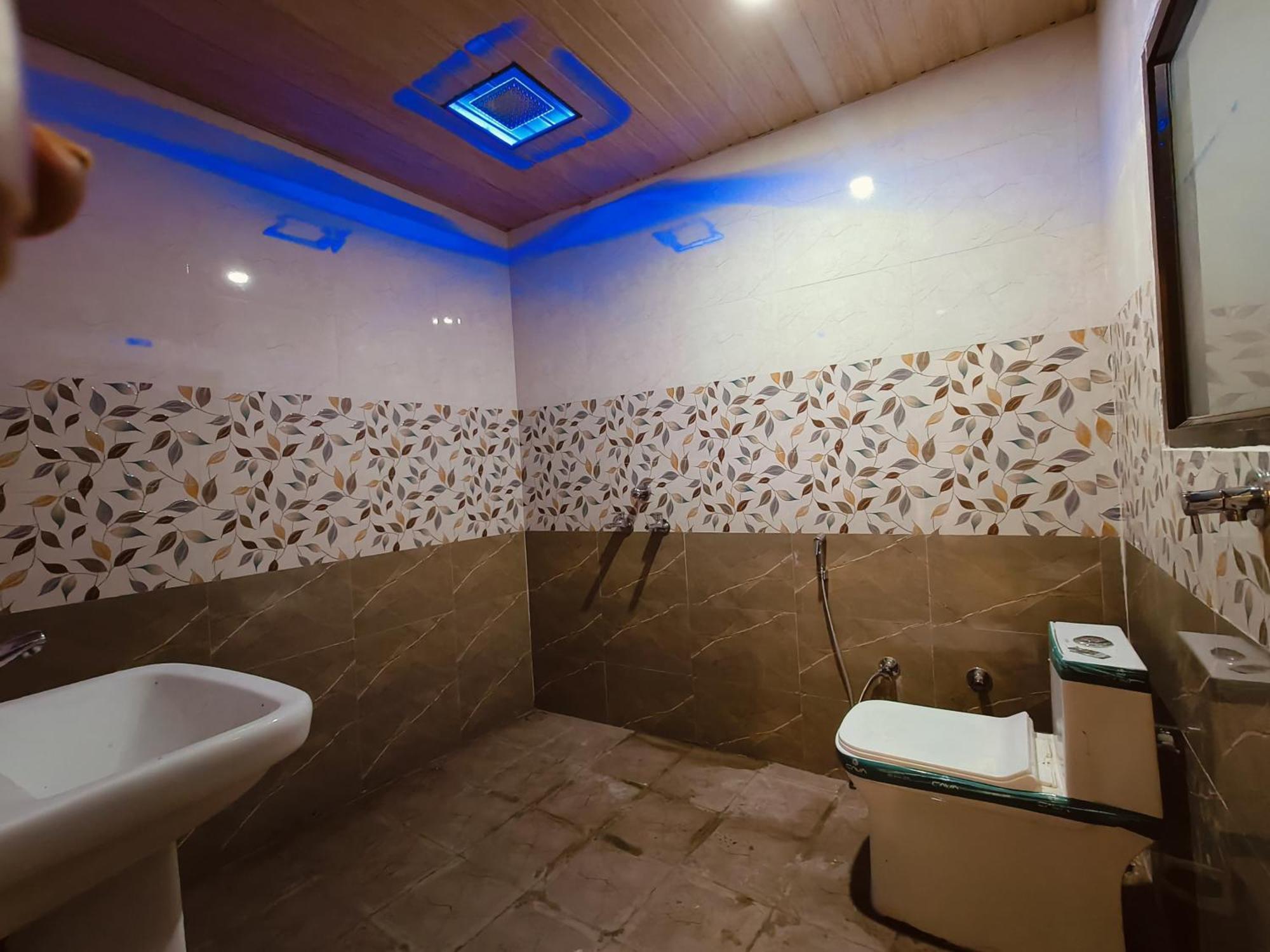 Namo Guest House Only For Indians Varanasi Eksteriør billede