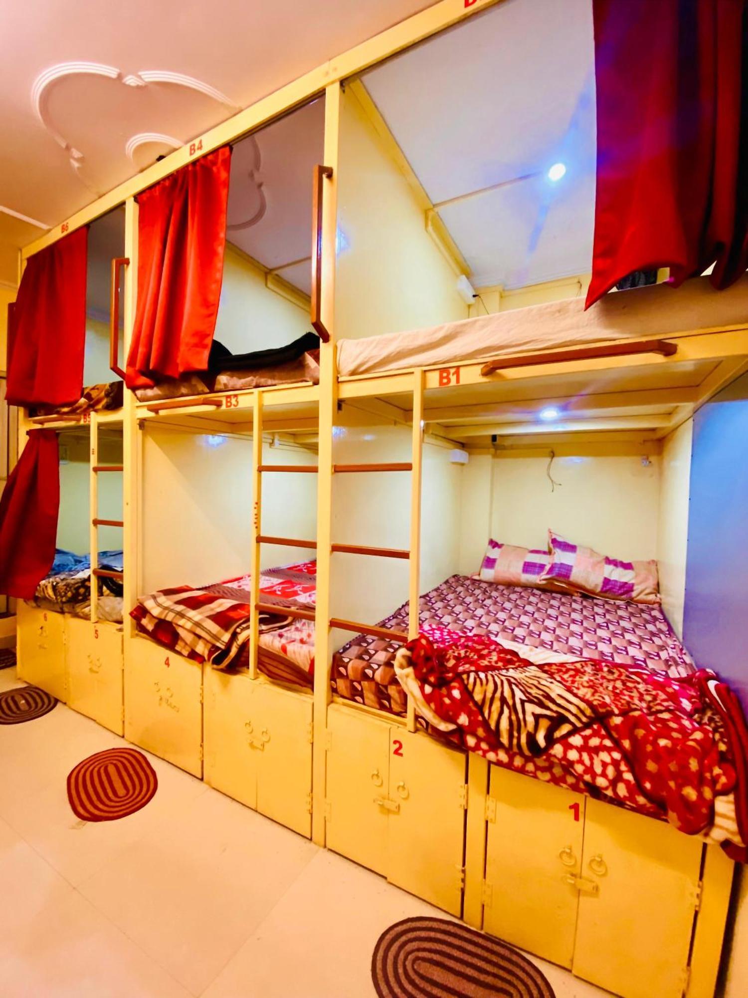 Namo Guest House Only For Indians Varanasi Eksteriør billede